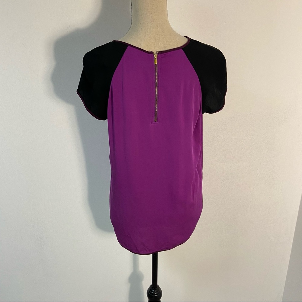 Diane Von Furstenberg Women’s Top Silk Blend Short Sleeve Size Medium Designer - Picture 3 of 12